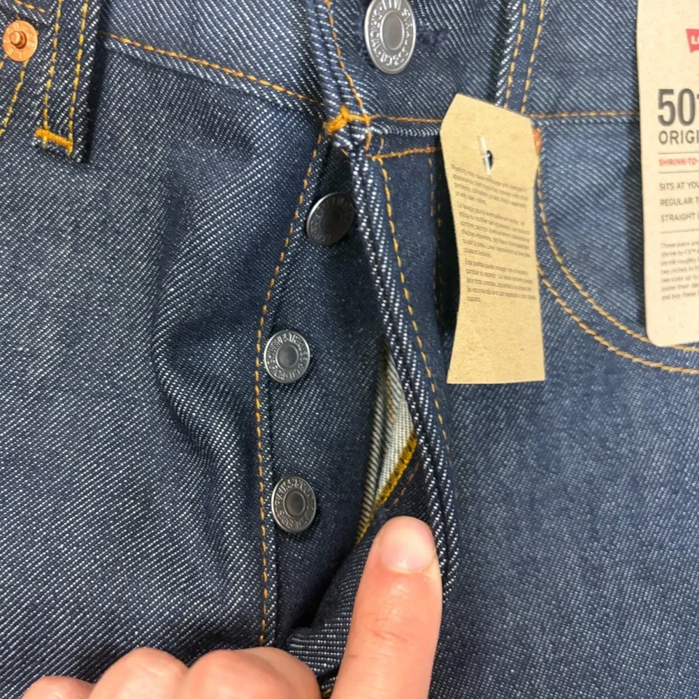 NWT Levi's 501 Shrink to Fit Jeans 34x30 Dark Wash 100% Cotton Button Fly
